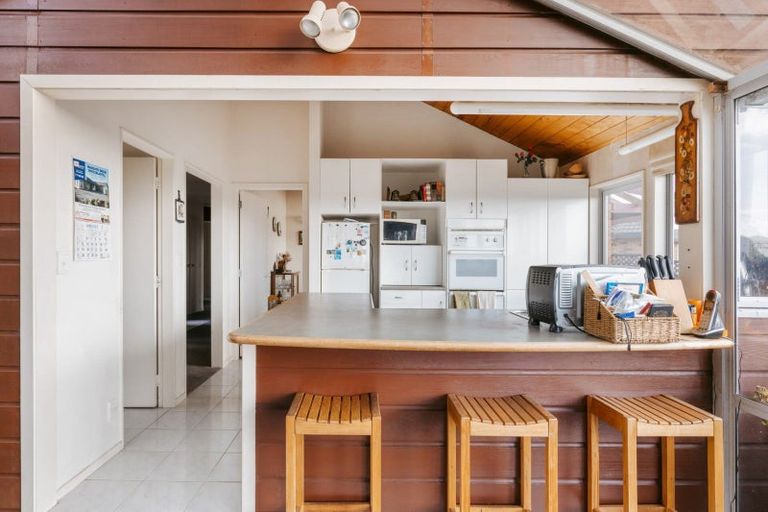 Photo of property in 14 Claridge Place, Mount Maunganui, 3116