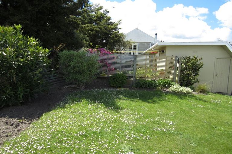 Photo of property in 1/15 Regents Grove, Richmond Heights, Taupo, 3330