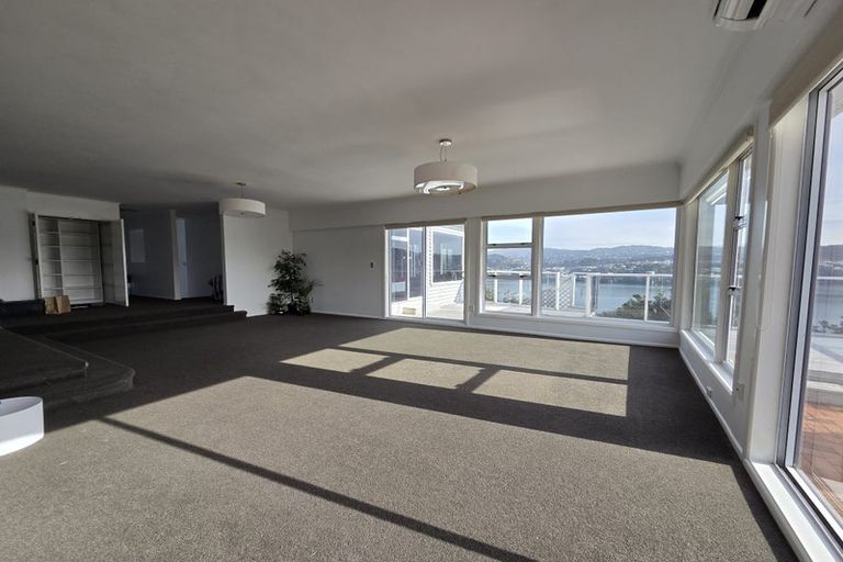 Photo of property in 103 Maupuia Road, Maupuia, Wellington, 6022
