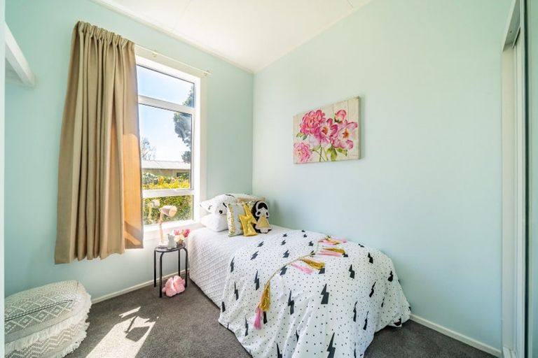 Photo of property in 8b Awamutu Grove, Waiwhetu, Lower Hutt, 5010