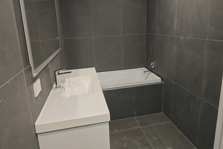 Photo of property in 42 Sharon Road, Waiake, Auckland, 0630