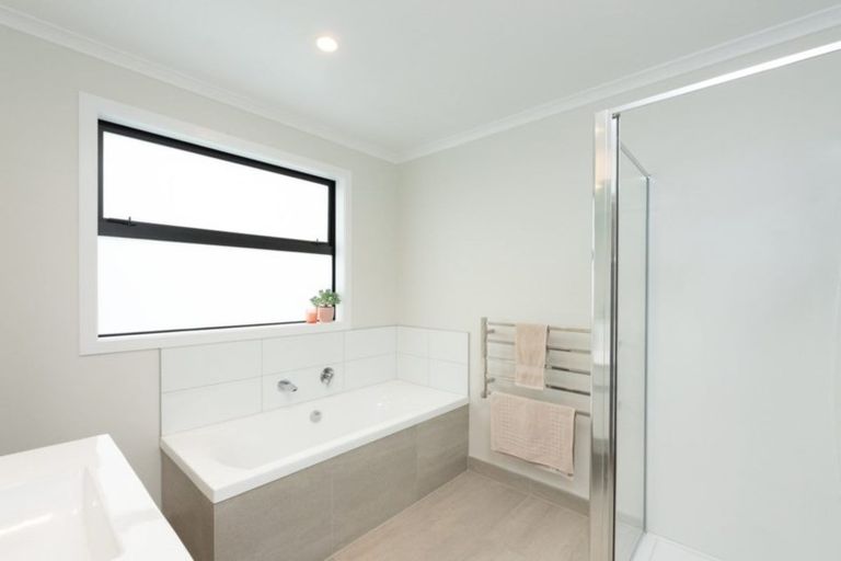 Photo of property in 5 Ernie Way, Mount Maunganui, 3116