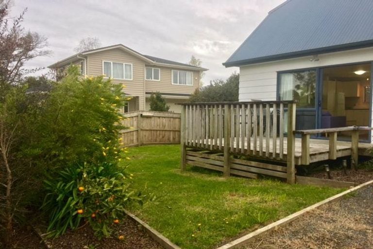 Photo of property in 323 Pakuranga Road, Pakuranga Heights, Auckland, 2010