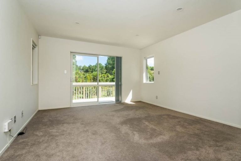 Photo of property in 91 Smythe Road, Henderson, Auckland, 0612