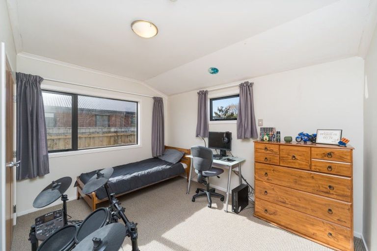 Photo of property in 74 Lincoln Street, Ashhurst, 4810