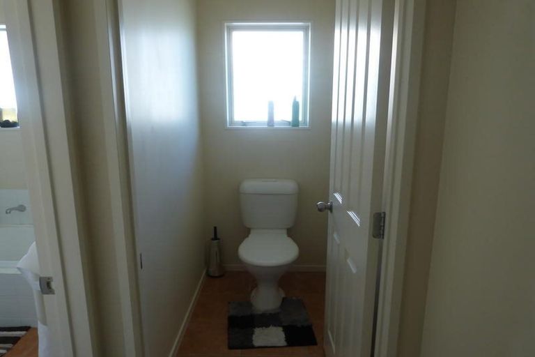 Photo of property in 10 Northridge Terrace, Massey, Auckland, 0614