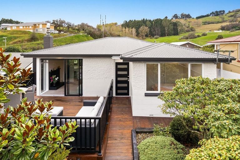Photo of property in 14 Elwyn Crescent, Green Island, Dunedin, 9018