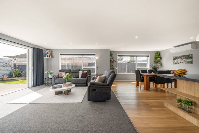 Photo of property in 33a Sheridan Crescent, Trentham, Upper Hutt, 5018