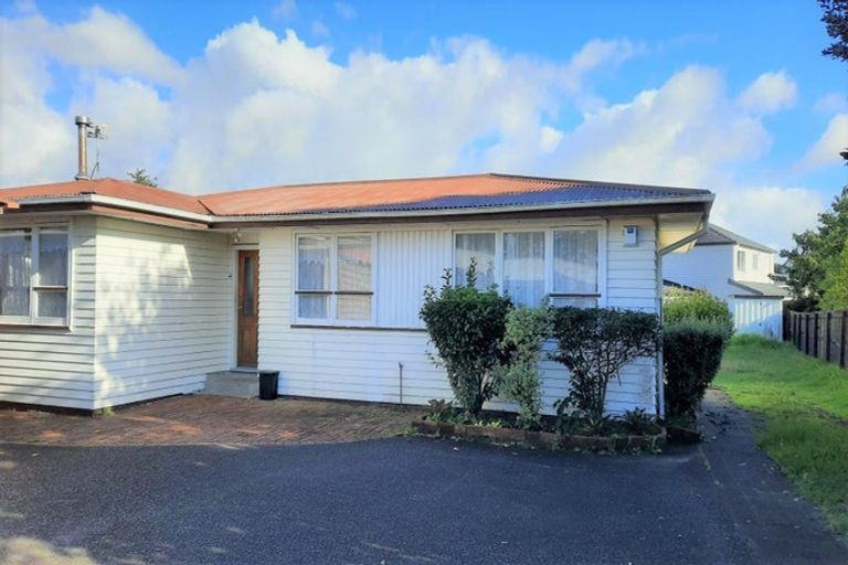 Photo of property in 24 Dellwood Avenue, Henderson, Auckland, 0612