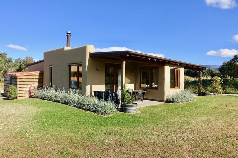 Photo of property in 40 Halliday Road, Wanaka, 9382