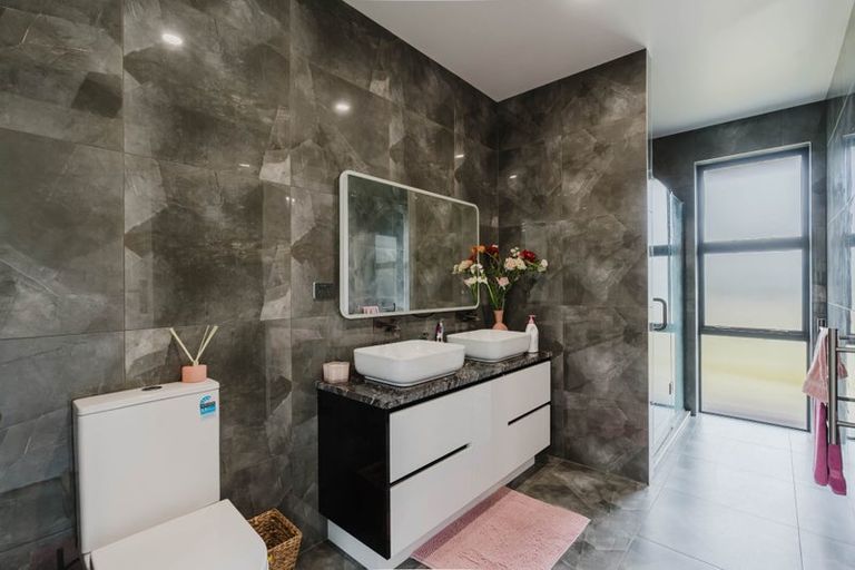 Photo of property in 275 Racecourse Road, Cambridge, 3493