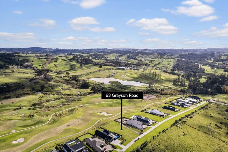 Photo of property in 63 Grayson Road, Wainui, 0992