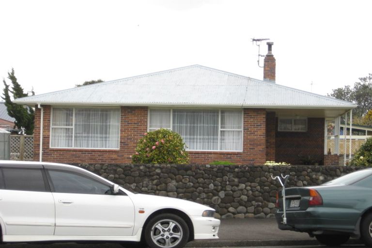 Photo of property in 85 Tukapa Street, Westown, New Plymouth, 4310