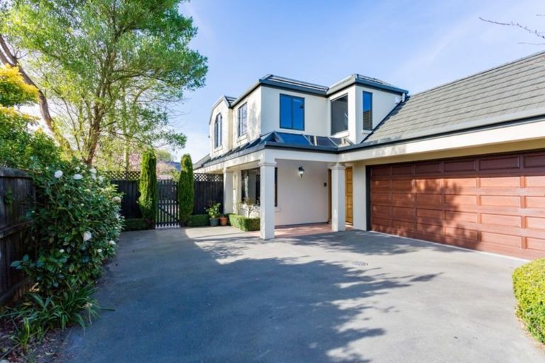 Photo of property in 56 Creyke Road, Ilam, Christchurch, 8041