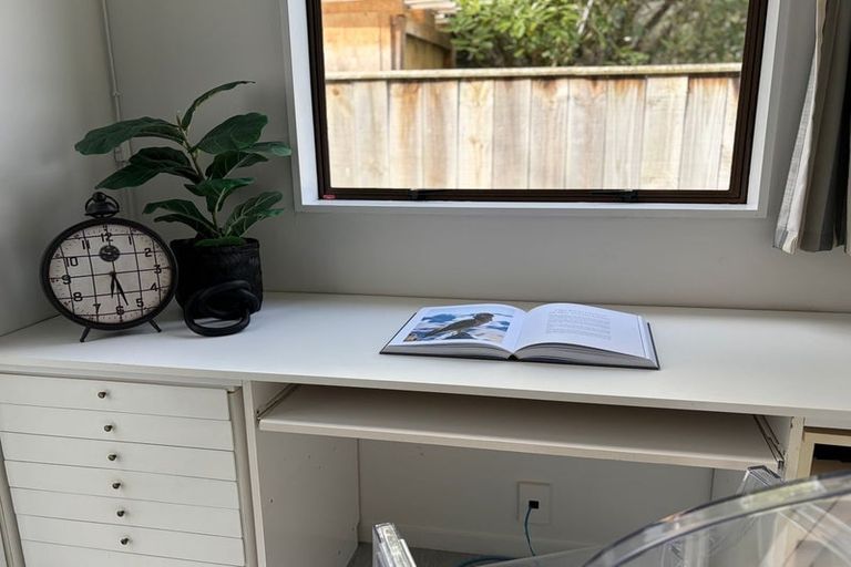 Photo of property in 16 Willowstream Grove, Cloverlea, Palmerston North, 4412