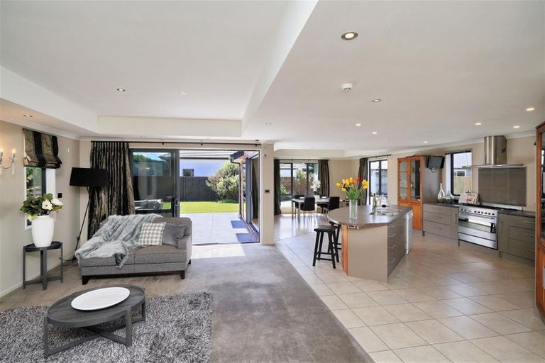 Photo of property in 43 Globe Bay Drive, Templeton, Christchurch, 8042