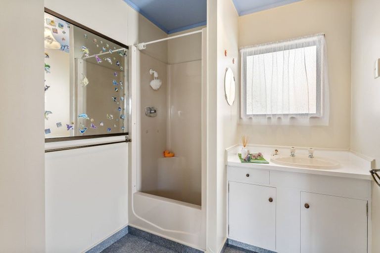 Photo of property in 2/12 Puriri Street, Hilltop, Taupo, 3330