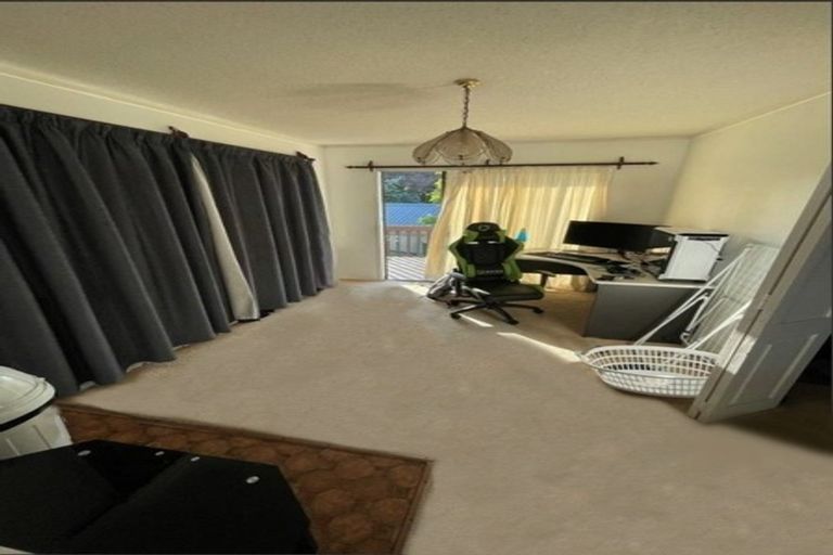 Photo of property in 45 Murvale Drive, Bucklands Beach, Auckland, 2014