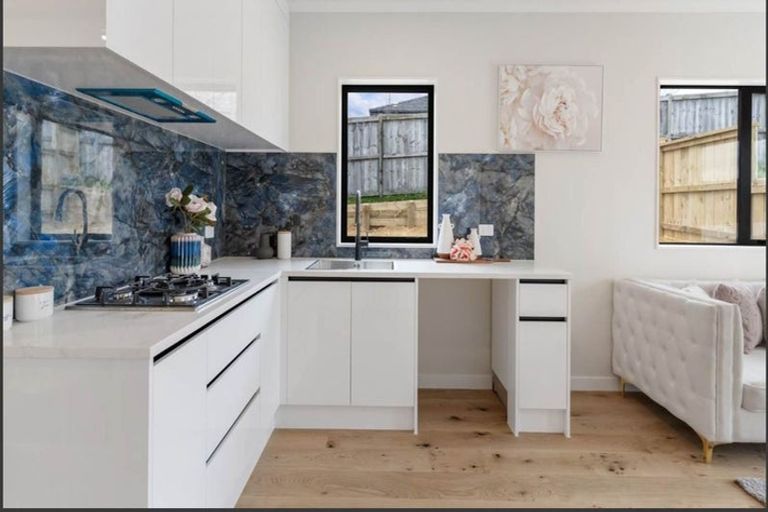 Photo of property in 83 Gateway Park Drive, Pokeno, 2402