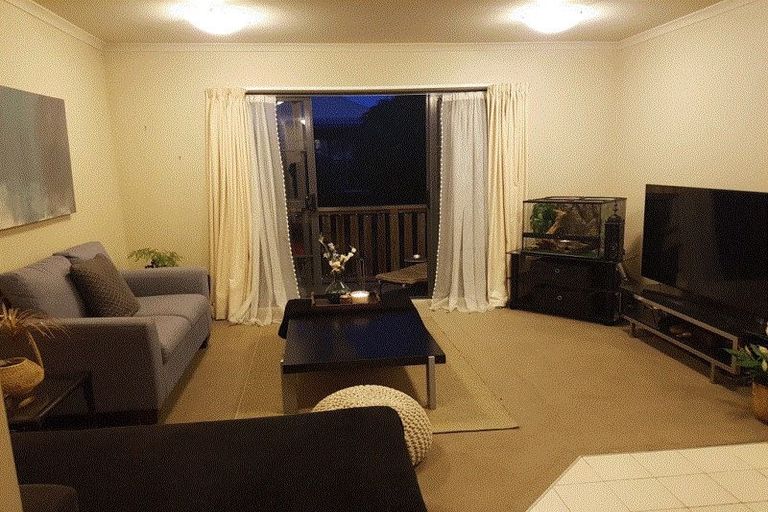 Photo of property in 25/8 Carolina Place, Albany, Auckland, 0632