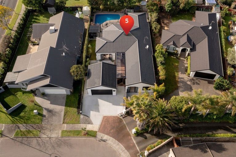 Photo of property in 5 Piha Close, Papamoa Beach, Papamoa, 3118
