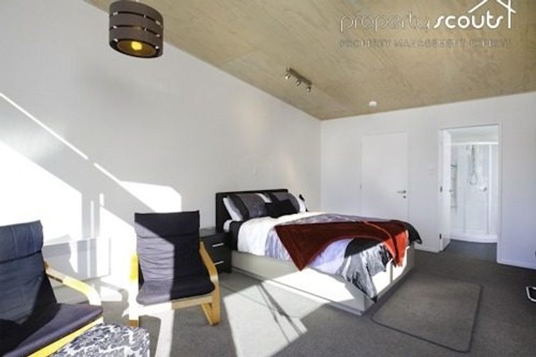 Photo of property in 1/120 London Street, Dunedin Central, Dunedin, 9016