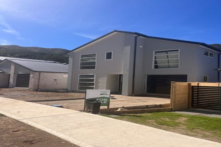 Photo of property in 139 Silverstream Road, Crofton Downs, Wellington, 6035