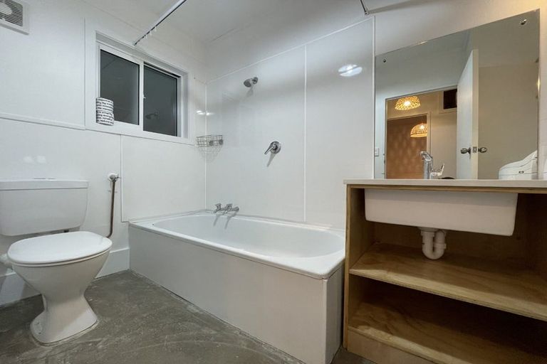 Photo of property in 1f1 Harland Street, Brooklyn, Wellington, 6021