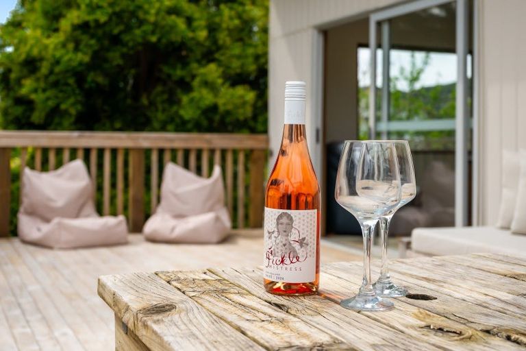 Photo of property in 12 Omutu Street, Oakura, Hikurangi, 0184