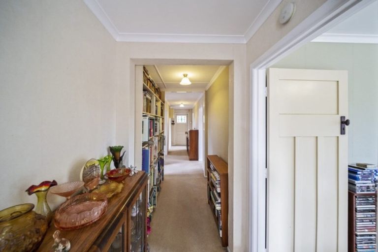 Photo of property in 86 Cordelia Street, Stratford, 4332