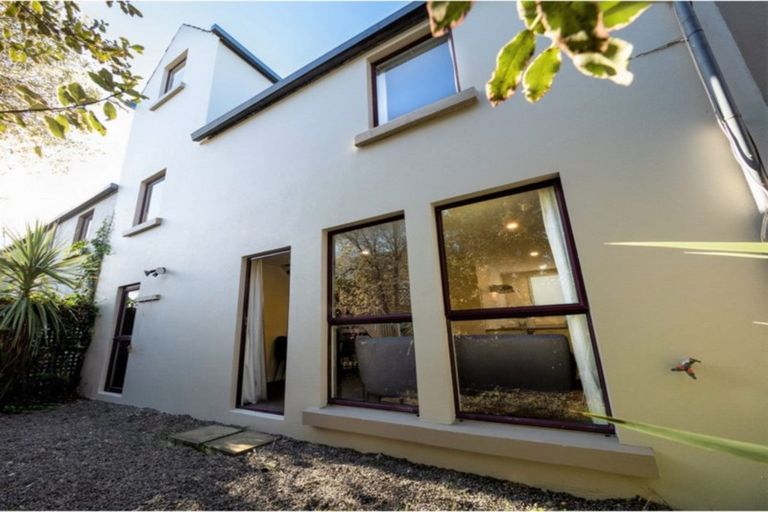 Photo of property in 8/16 Derby Street, St Albans, Christchurch, 8014