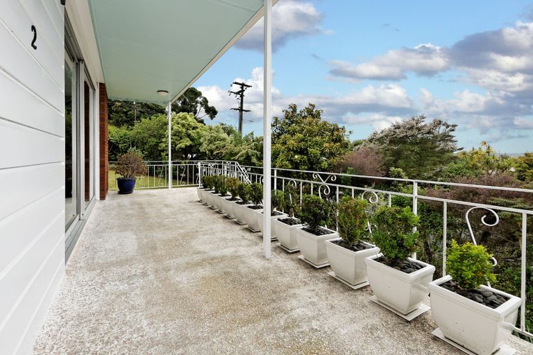 Photo of property in 2 Hilling Street, Titirangi, Auckland, 0604