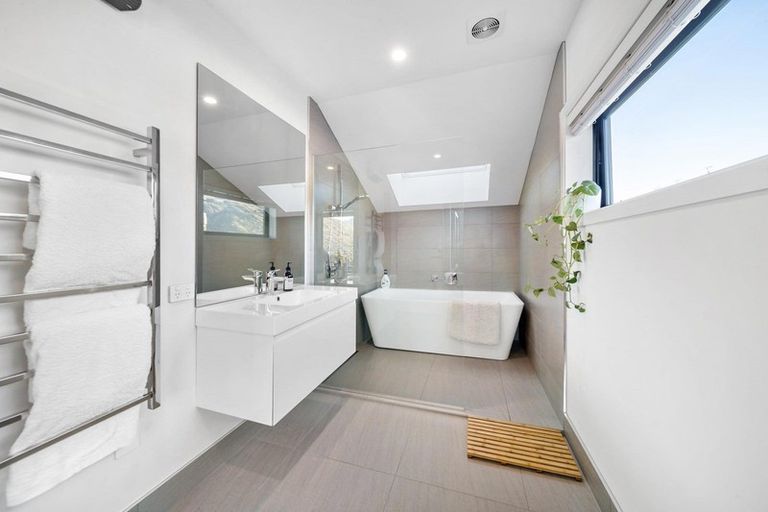 Photo of property in 11 Stewart Street, Frankton, Queenstown, 9300