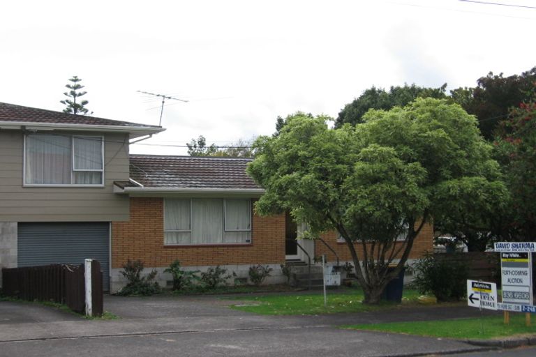 Photo of property in 2/35 Miro Street, New Lynn, Auckland, 0600