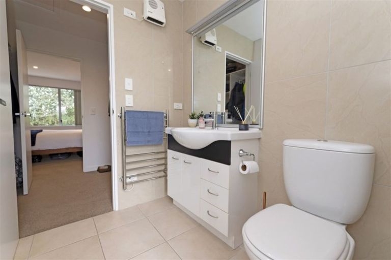 Photo of property in 108b Mcleod Road, Te Atatu South, Auckland, 0610