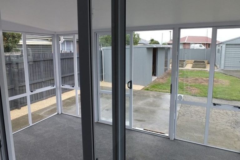 Photo of property in 124 Springs Road, Hornby, Christchurch, 8042