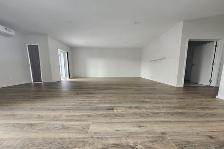 Photo of property in 9 Riroriro Close, Papakura, 2110