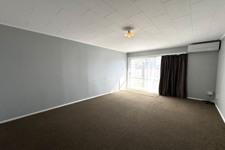 Photo of property in 20 Stewart Crescent, Hokowhitu, Palmerston North, 4410