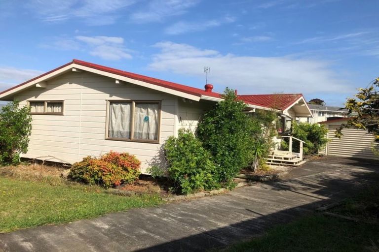 Photo of property in 5 Pinero Place, Bucklands Beach, Auckland, 2014