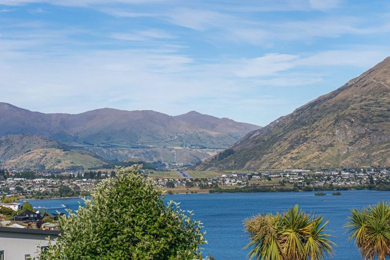 Photo of property in St Andrews Park, 42a Highview Terrace, Queenstown, 9300