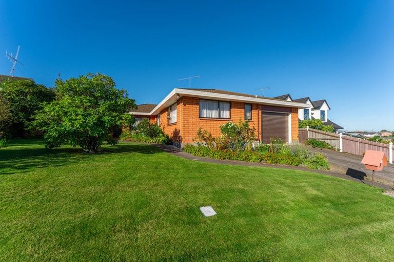 Photo of property in 1 Orielton Place, Gleniti, Timaru, 7910