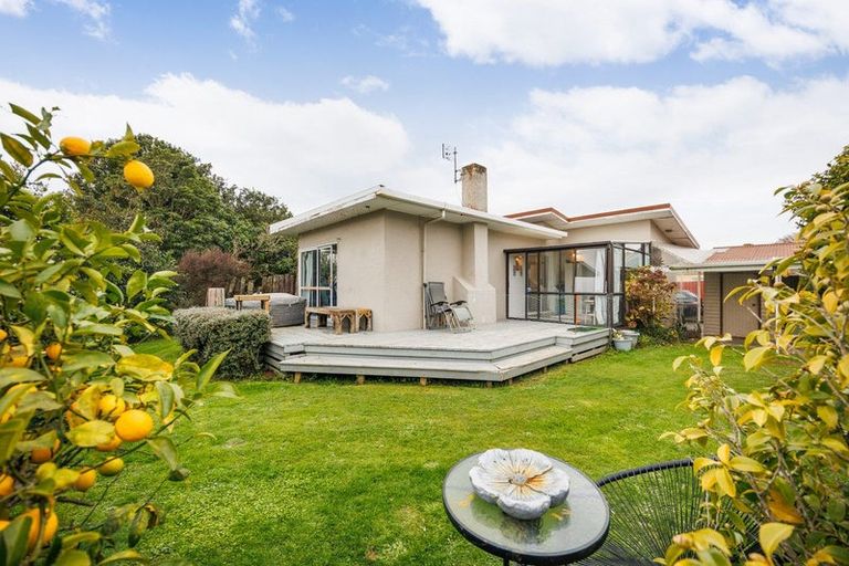 Photo of property in 60 Jickell Street, Hokowhitu, Palmerston North, 4410