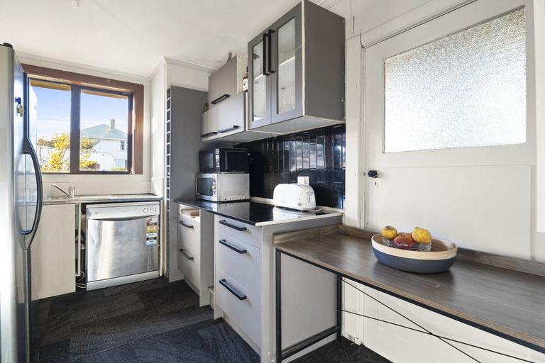 Photo of property in 32 Panmure Avenue, Calton Hill, Dunedin, 9012