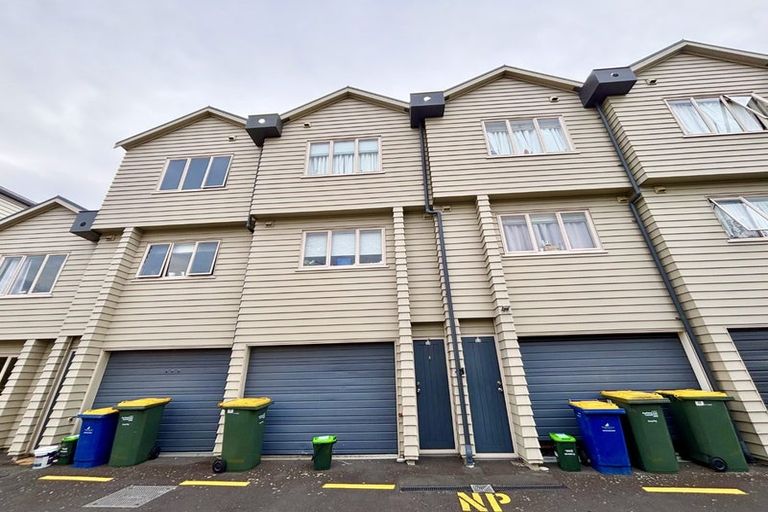 Photo of property in 5/49 Henderson Valley, Henderson, Auckland, 0612