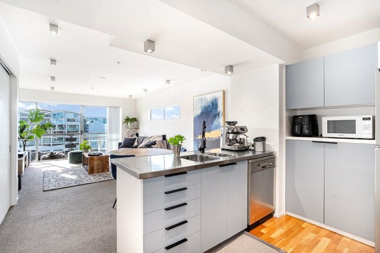 Photo of property in Sol Apartments, 23/37 Jessie Street, Te Aro, Wellington, 6011