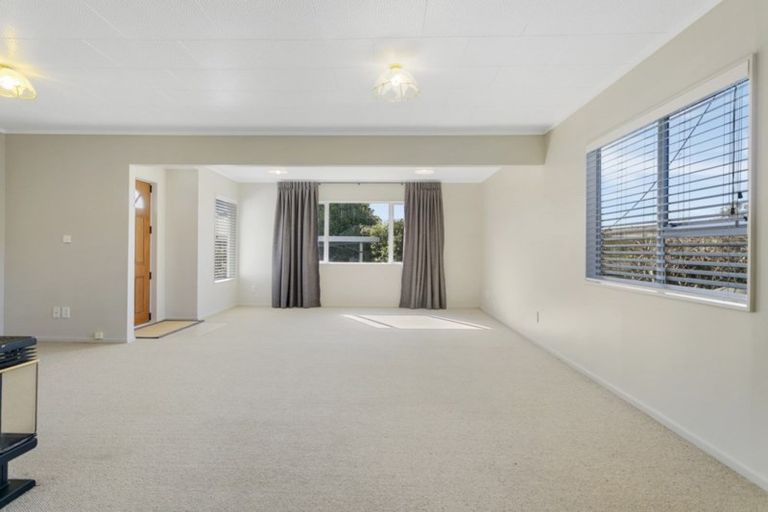 Photo of property in 23 Kiddle Drive, Hilltop, Taupo, 3330