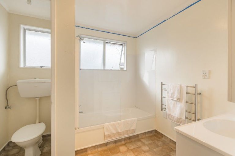 Photo of property in 5 Larch Grove, Paraparaumu, 5032