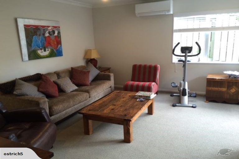 Photo of property in 30 Rita Street, Mount Maunganui, 3116