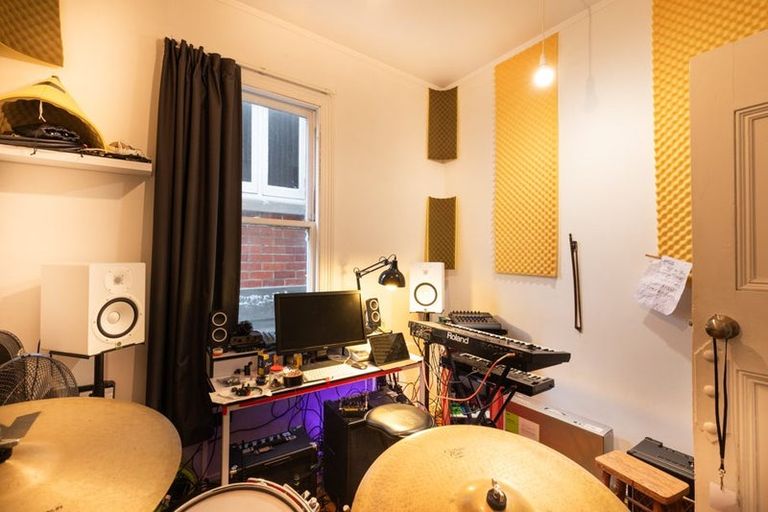 Photo of property in 23a Colombo Street, Newtown, Wellington, 6021