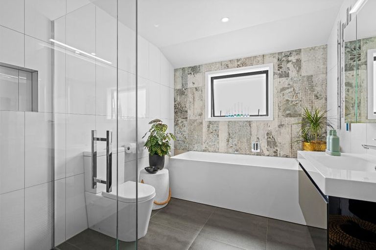 Photo of property in 82a Moiki Road, Martinborough, Greytown, 5794